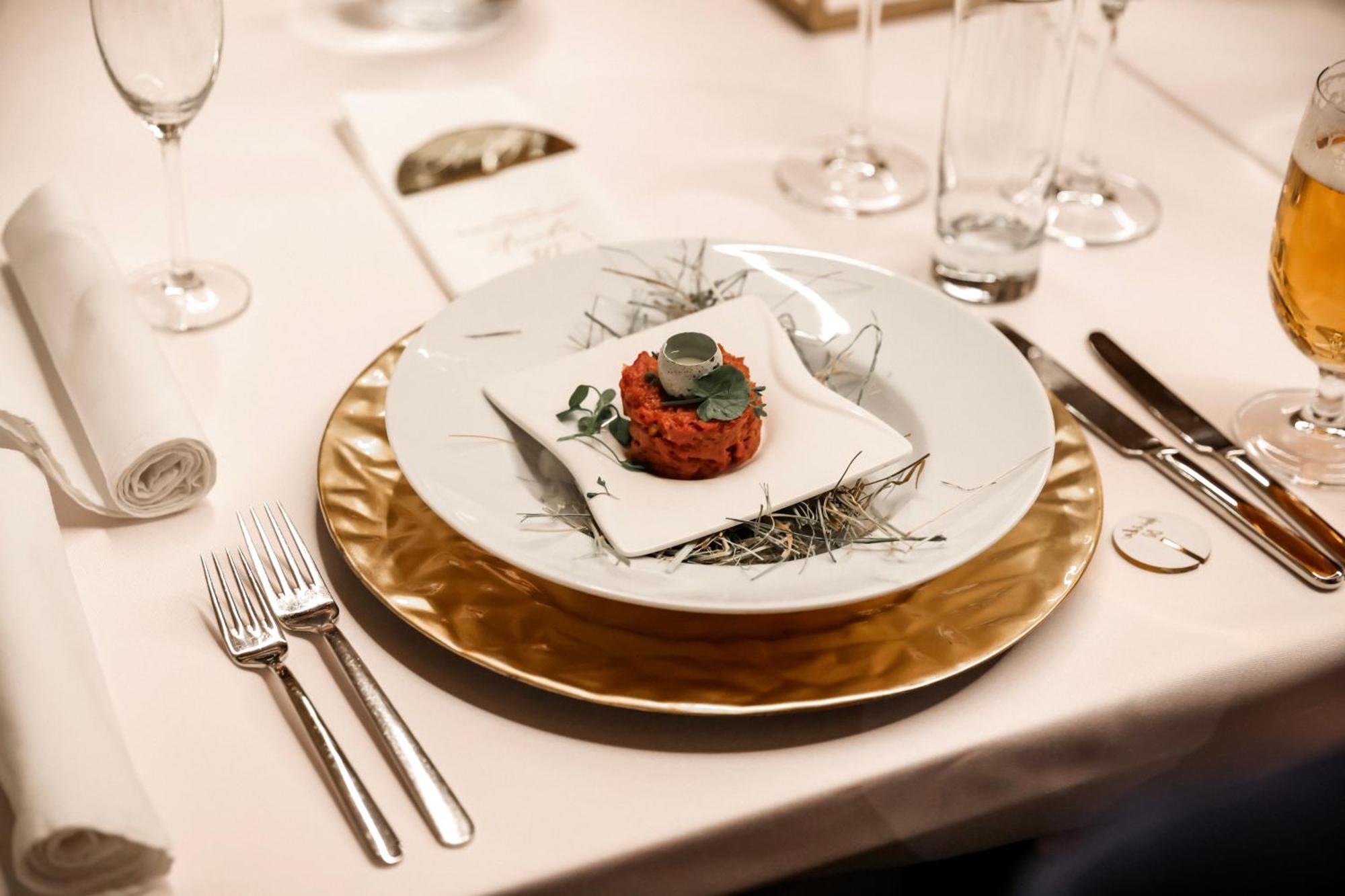 Hotel Dolphin - Adult Friendly Сенец Экстерьер фото